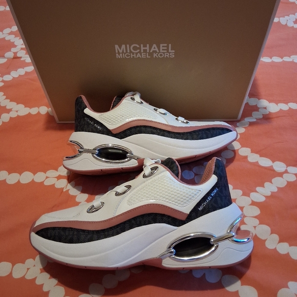 Michael Kors Toni Trainer Sneakers - Picture 5 of 12